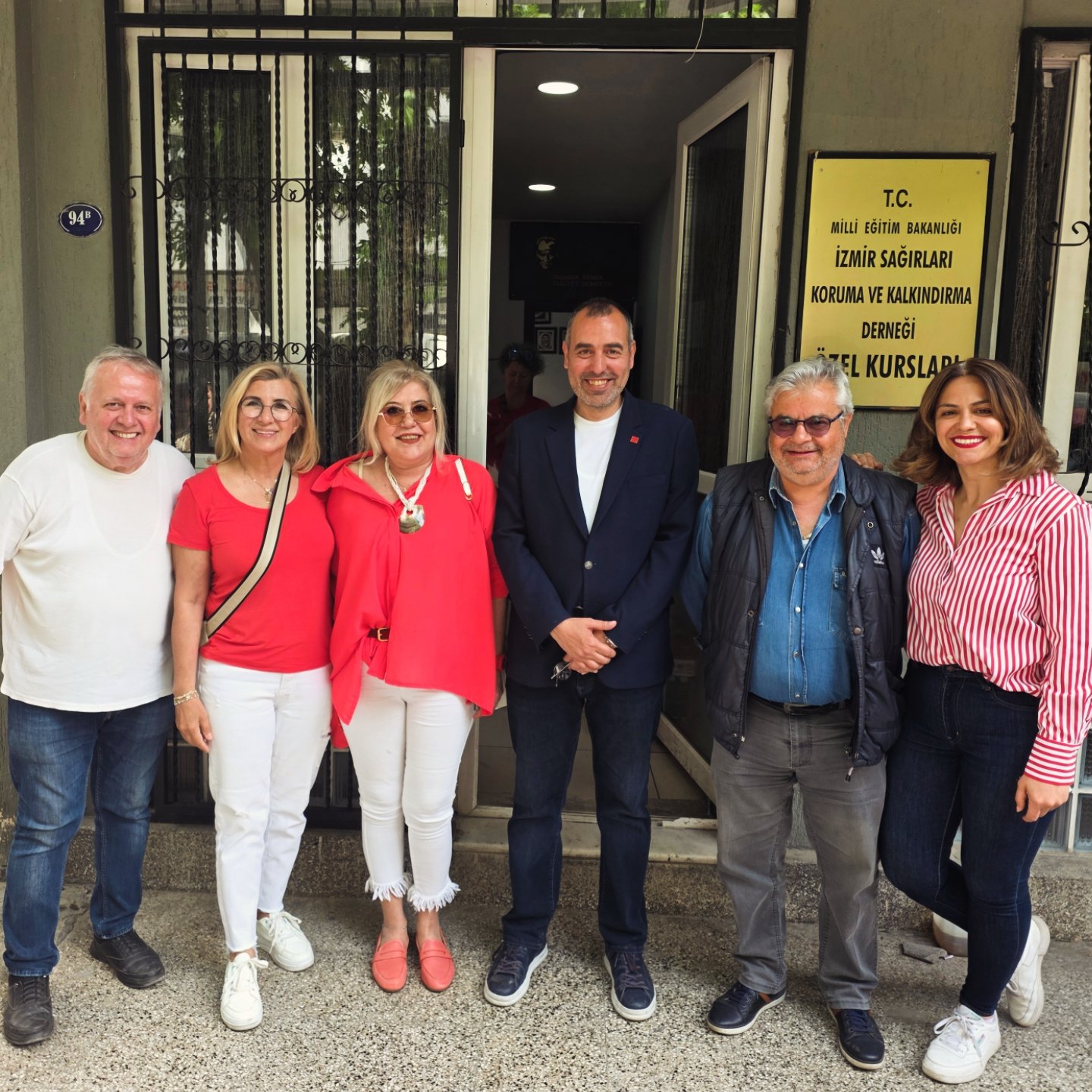 İzmir Sağırları Koruma ve Kalkındırma Derneği’ni Ziyaret Ettik